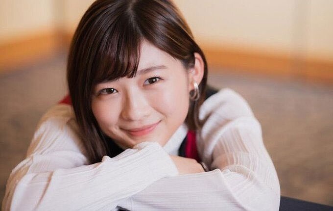 伊藤沙莉さんが微笑んでいる画像