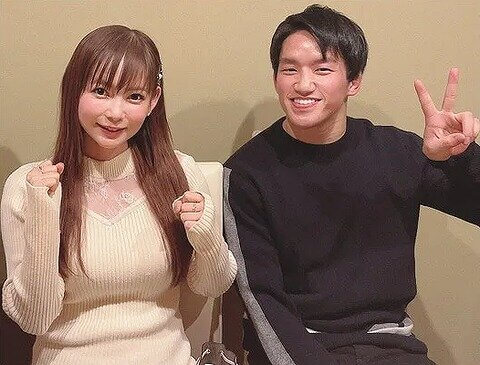 中川翔子さんと朝倉海さんのツーショット写真画像