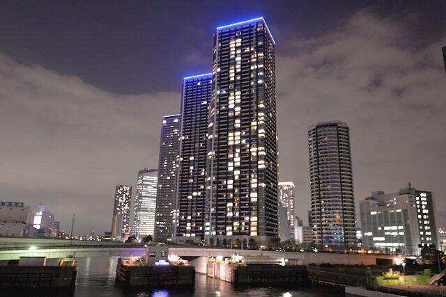 ドゥ・トゥール West Tower